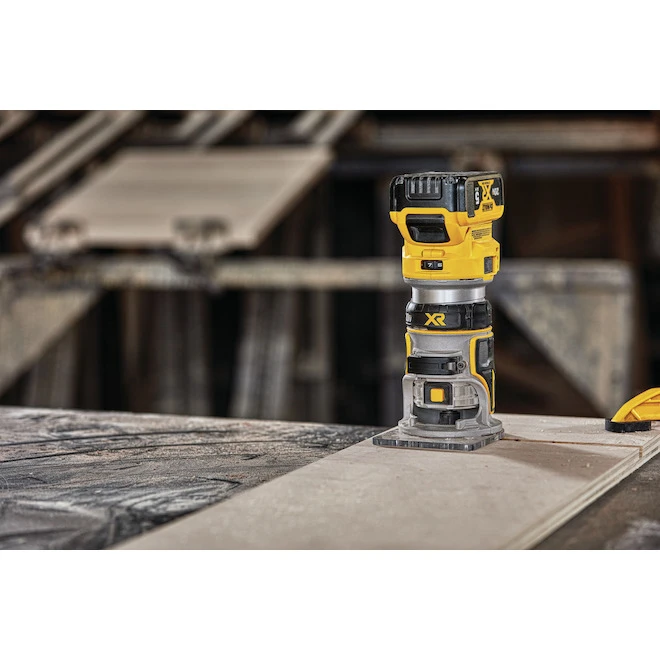 Dewalt 20-V Cordless Compact Router - Brushless Motor - LED Light - Variable Speed - Bare Tool (battery Not Included) 3 Dewalt 20-V Cordless Compact Router - Brushless Motor - LED Light - Variable Speed - Bare Tool (battery Not Included)