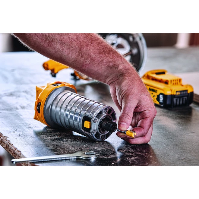 Dewalt 20-V Cordless Compact Router - Brushless Motor - LED Light - Variable Speed - Bare Tool (battery Not Included) 7 Dewalt 20-V Cordless Compact Router - Brushless Motor - LED Light - Variable Speed - Bare Tool (battery Not Included) - Image 5