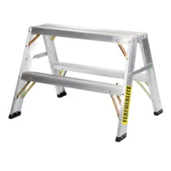 Featherlite Stepladder - Aluminum - 2-ft H - Slip-Resistant - 300-lb Capacity
